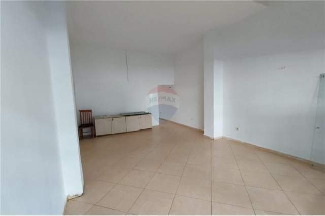 Tirane, shitet ambjent biznesi Kati 0, 210.000 Euro (21 Dhjetori)