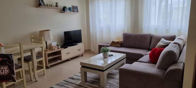 Tirane, jepet me qera apartament 1+1+BLK Kati 2, 65 m² 40.000 Leke (prapa Keshit)