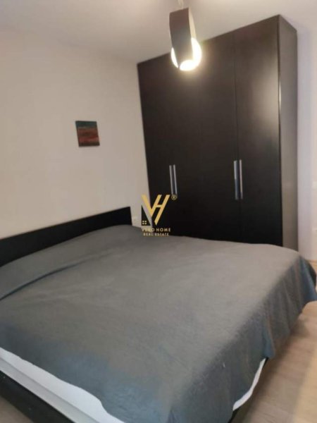 Tirane, jepet me qera apartament 2+1 Kati 11, 120 m² 1.100 Euro (rruga e kosovareve)