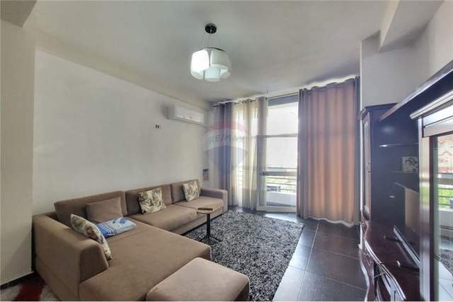 Tirane, shitet apartament 1+1 Kati 2, 65 m² 130.000 Euro (Qemal Stafa)