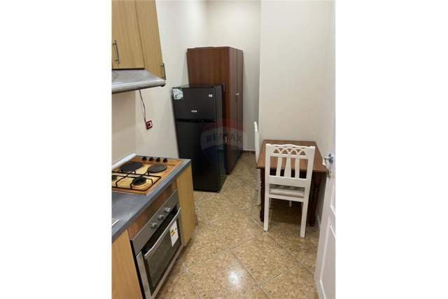 Tirane, jepet me qera apartament 2+1 Kati 2, 60 m² 400 Euro (Rruga e Dibres)