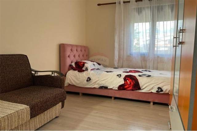 Tirane, jepet me qera apartament 2+1 Kati 2, 60 m² 400 Euro (Rruga e Dibres)
