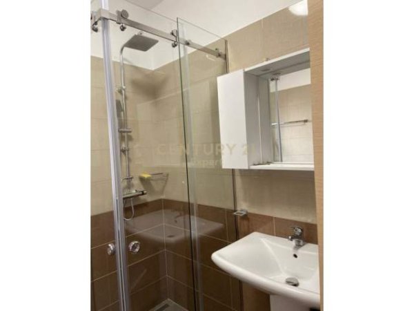 Tirane, jepet me qera apartament 2+1+BLK Kati 4, 122 m² 600 Euro (Liqeni i Thatë)