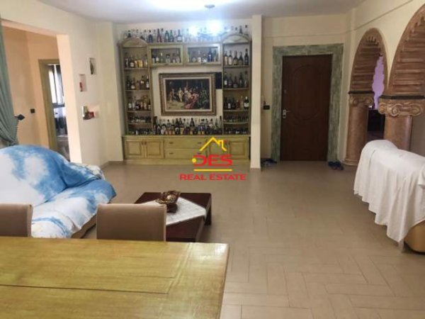 Vlore, shitet apartament 3+1+A+BLK Kati 9, 180 m² 150.000 Euro (Rruga Veledin Kollozi,Vlore)