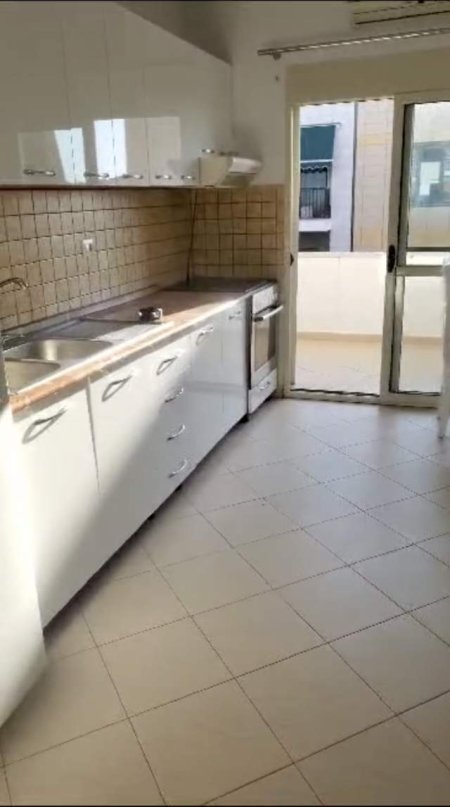 Tirane, jepet me qera apartament 1+1+BLK Kati 7, 60 m² 500 Euro