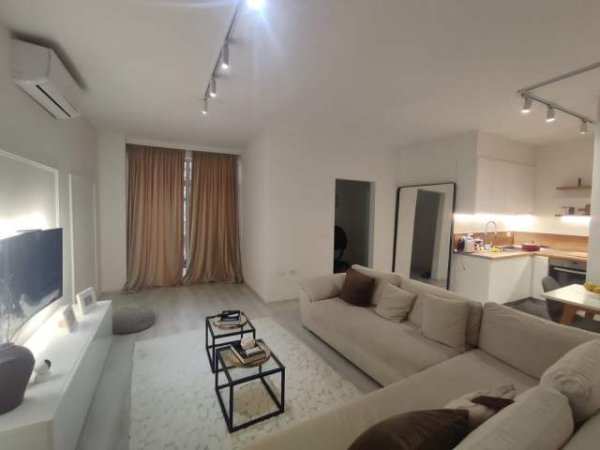 Tirane, jepet me qera apartament 2+1+BLK Kati 1, 123 m² 450 Euro (Kodra e Diellit)