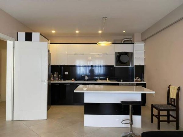 Tirane, jepet me qera apartament 2+1+BLK Kati 3, 100 m² 500 Euro (kopshti zologjik)