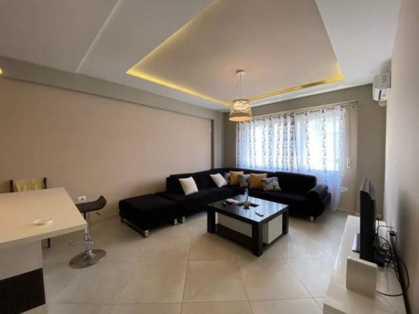 Tirane, jepet me qera apartament 2+1+BLK Kati 3, 100 m² 500 Euro (kopshti zologjik)