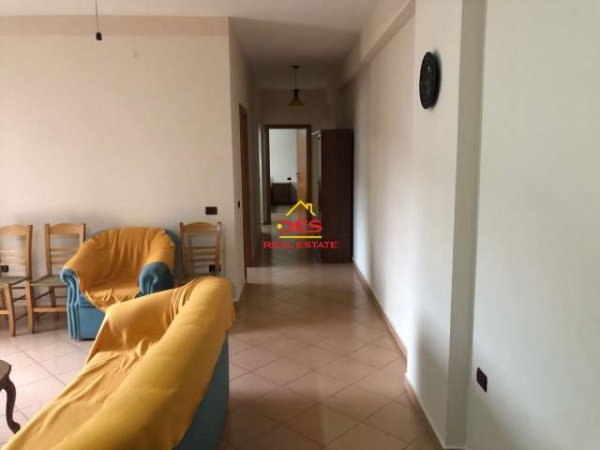 Vlore, shitet apartament 2+1+BLK Kati 8, 114 m² 1.200 Euro/m2 (Rruga Murat Terbaci)