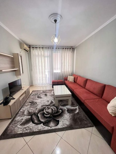 Tirane, jepet me qera apartament 1+1+BLK Kati 5, 70 m² 350 Euro (Teodor Keko)