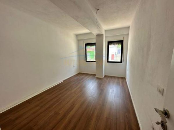 Tirane, shitet apartament 2+1 Kati 1, 117 m² 165.000 Euro (Kodra e Diellit)