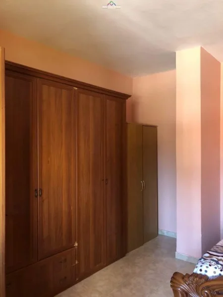 Tirane, jepet me qera apartament 1+1 Kati 4, 80 m² 600 Euro (Rruga e elbasanit)