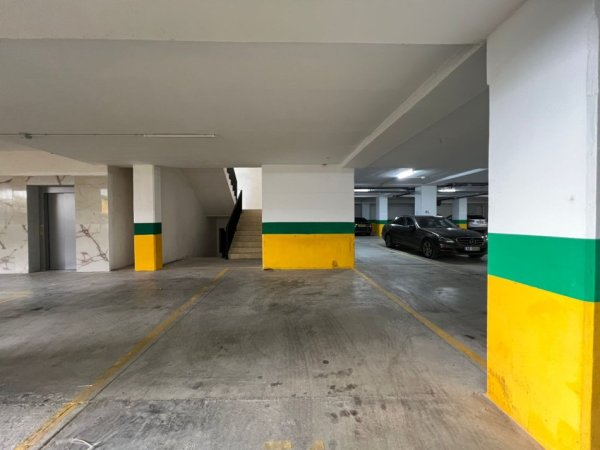 Tirane, shitet garazh | post parkimi Kati -1, 33 m² 30.000 € (Fusha e Aviacionit)