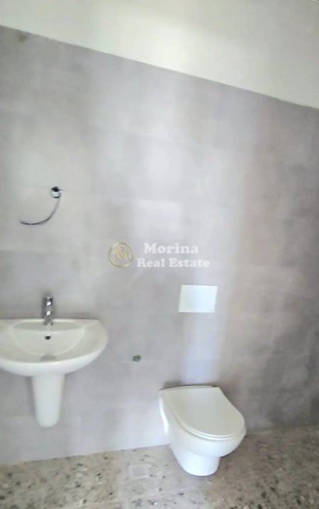 Tirane, jepet me qera apartament 3+1 Kati 7, 110 m² 600 € (Univers City)