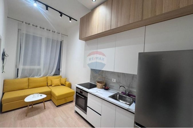 Tirane, jepet me qera apartament 1+1 Kati 1, 48 m² 500 € (Kompleksi Kontakt)