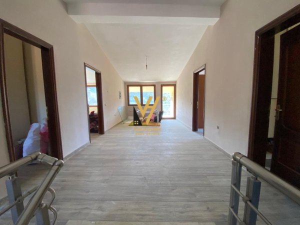 Tirane, shitet Vile 2 Katshe Kati 0, 1.198 m² 400.000 € (MARIKAJ)