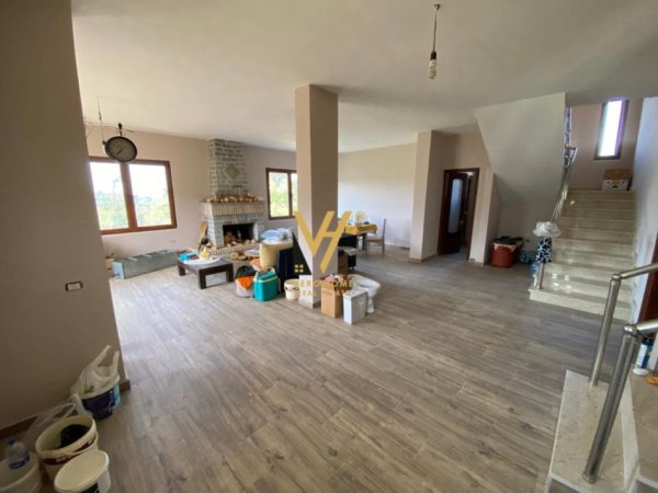 Tirane, shitet Vile 2 Katshe Kati 0, 1.198 m² 400.000 € (MARIKAJ)