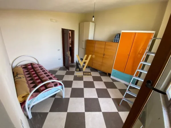 Tirane, shitet Vile 2 Katshe Kati 0, 1.198 m² 400.000 € (MARIKAJ)