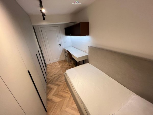 Tirane, jepet me qera Vile 2+1+Ballkon Kati 1, 70 m² 700 € (kompleksi grand)