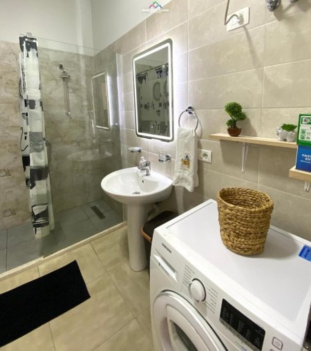 Tirane, jepet me qera apartament 2+1+Ballkon Kati 3, 90 m² 550 € (pasho hysa)