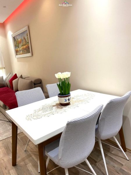 Tirane, jepet me qera apartament 2+1+Ballkon Kati 3, 90 m² 550 € (pasho hysa)