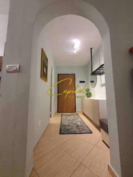 Tirane, jepet me qera apartament 1+1 Kati 6, 91 m² 600 € (ISH TREGU ELEKTRIK)