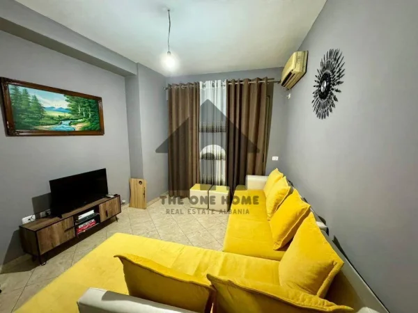 Tirane, jepet me qera apartament 1+1+Ballkon Kati 4, 66 m² 430 € (Astir)