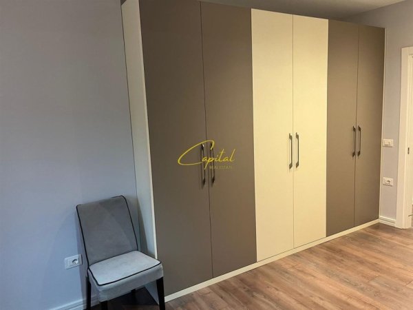 Tirane, jepet me qera apartament 2+1 Kati 5, 108 m² 800 € (LIQENI I THATE)