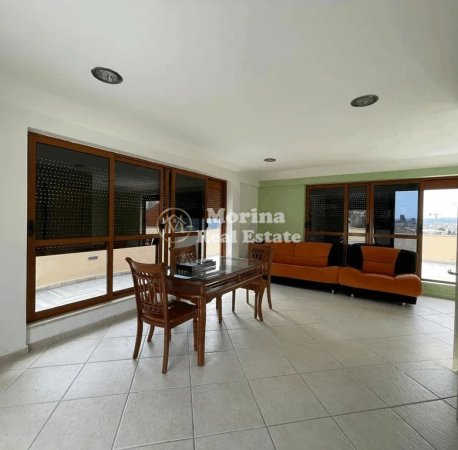 Tirane, jepet me qera Vile 3 Katshe , 2.541 m² 1.300 € (Kodra e Priftit)