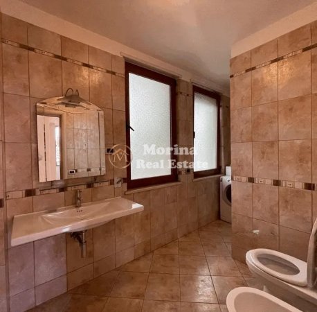 Tirane, jepet me qera Vile 3 Katshe , 2.541 m² 1.300 € (Kodra e Priftit)