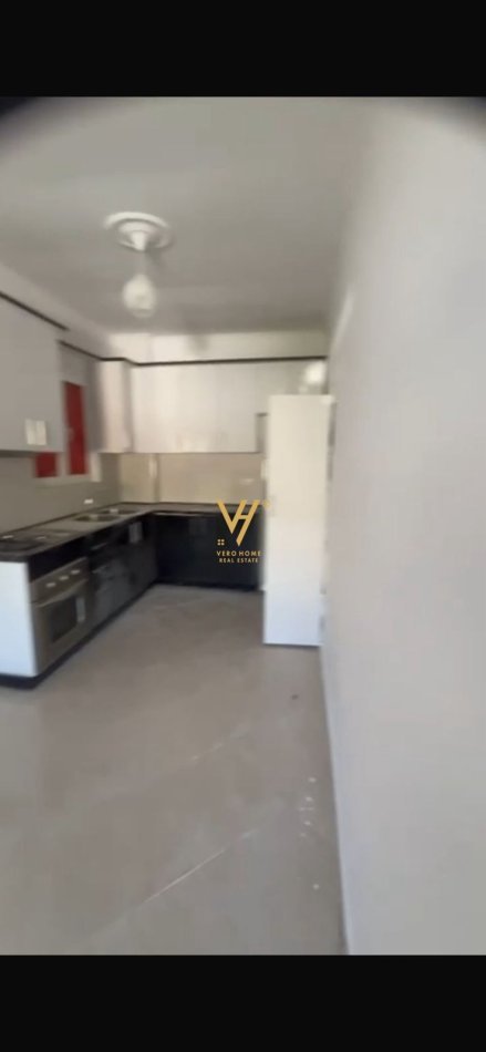 Tirane, jepet me qera Vile 1 Katshe Kati 0, 220 m² 160.000 € (ALLIAS)