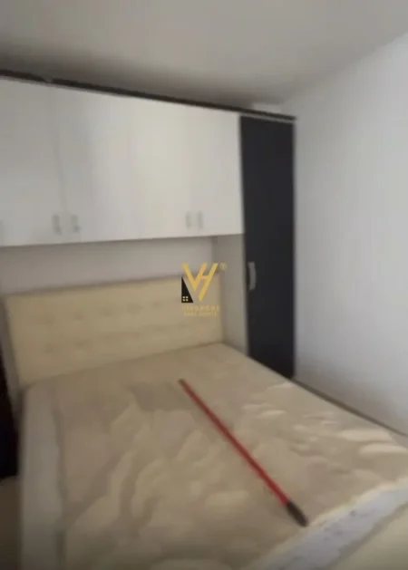 Tirane, jepet me qera Vile 1 Katshe Kati 0, 220 m² 160.000 € (ALLIAS)