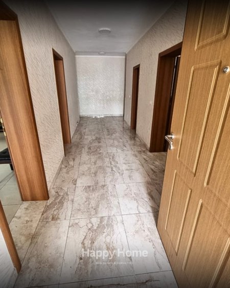 Tirane, jepet me qera Vile Kati 3, 600 m² (rruga e elbasanit)