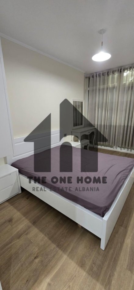 Tirane, jepet me qera apartament 1+1+Ballkon Kati 3, 68 m² 700 € (Komune - Parisit)