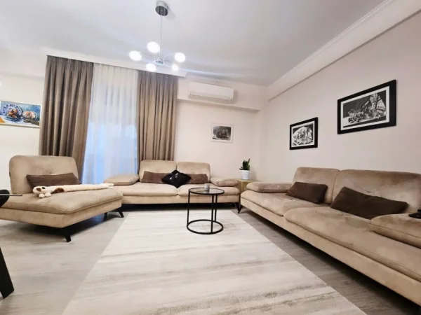 Tirane, shitet apartament 2+1 , 125 m² 289.000 € 