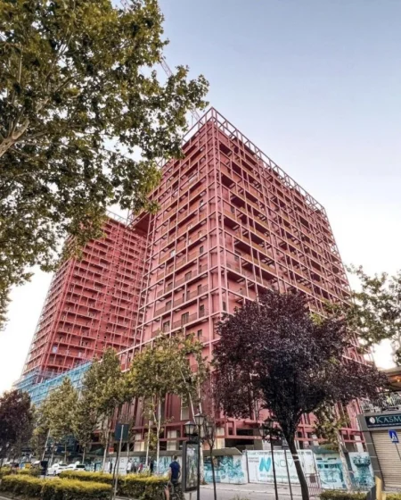 Tirane, shitet apartament duplex , 510 m² 550.000 € 