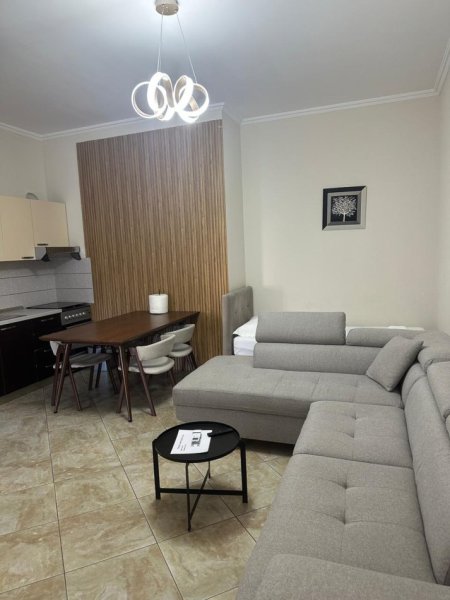 Tirane, jepet me qera apartament 1+1+Ballkon Kati 3, 70 m² 500 € (VASIL SHANTO)