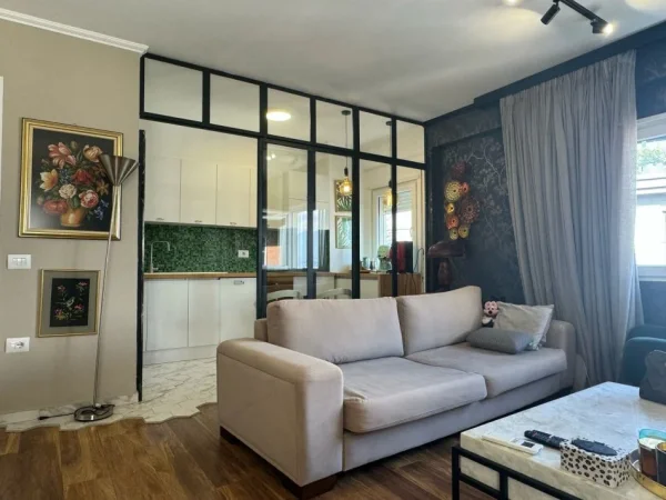 Tirane, shitet apartament 2+1 , 110 m² 250.000 € 