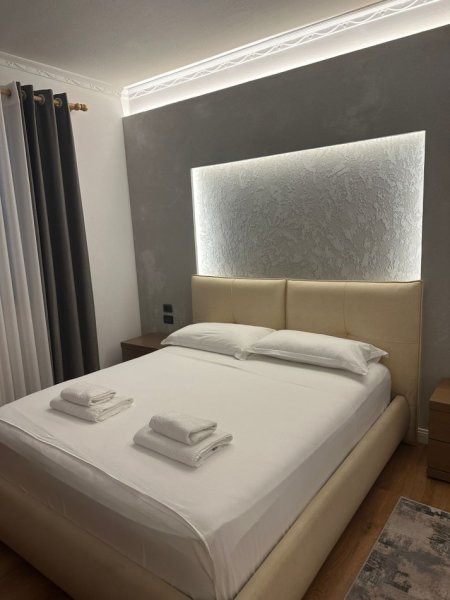 Tirane, jepet me qera apartament 1+1+Ballkon Kati 4, 70 m² 600 € (VASIL SHANTO)