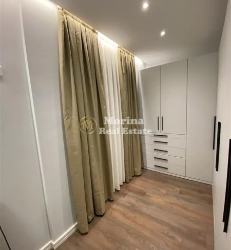 Tirane, jepet me qera apartament 2+1 Kati 5, 107 m² 800 € (Liqeni i Thate)