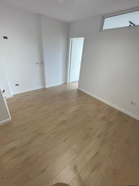 Durres, shitet apartament 1+1 Kati 1, 55 m² 75.000 € (Plazh,Durres)