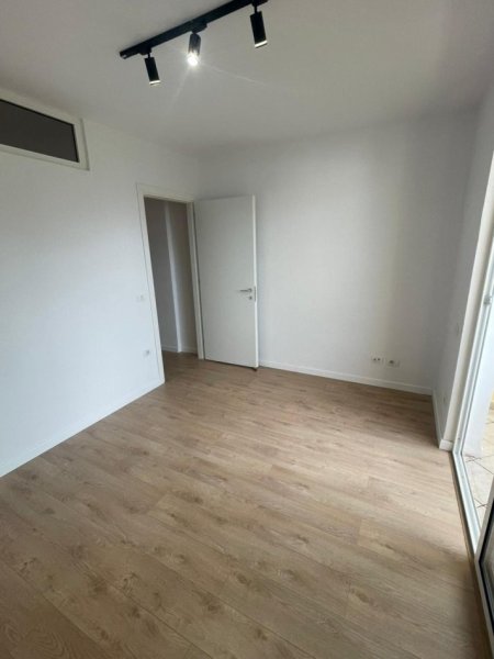 Durres, shitet apartament 1+1 Kati 1, 55 m² 75.000 € (Plazh,Durres)