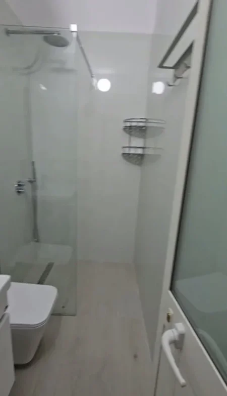 Tirane, jepet me qera apartament Kati 2, 34 m² 410 € 