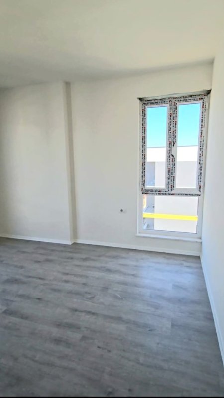 Tirane, jepet me qera apartament Kati 7, 100 m² 610 € 