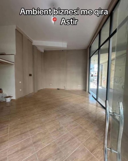 Tirane, jepet me qera dyqan Kati 0, 52 m² 350 € (Prane rrethit te Astirit)