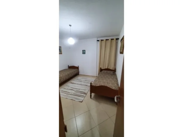 Tirane, jepet me qera apartament 2+1 Kati 4, 80 m² 750 € (Haxhi Hysen Dalliu)