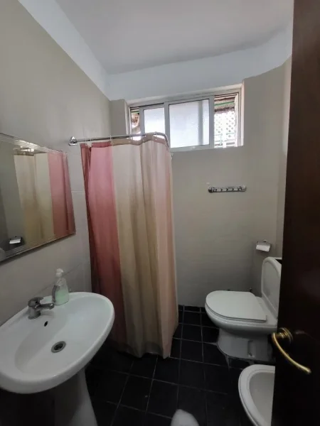 Tirane, shes apartament 2+1+Ballkon Kati 5, 78 m² 145.000 € 