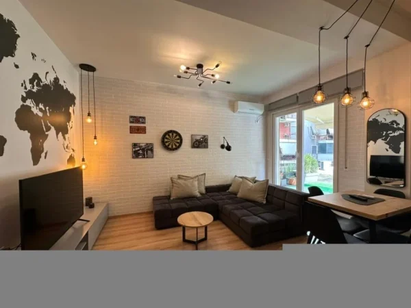 Tirane, jepet me qera apartament 1+1 Kati 1, 50 m² 550 € (Kodra E Diellit)