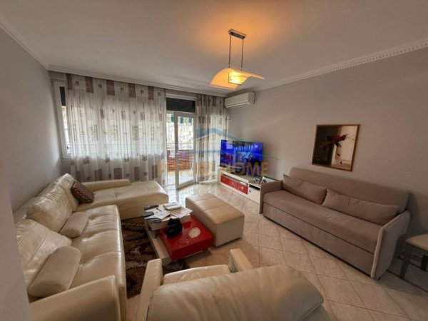 Tirane, shitet apartament 2+1+Ballkon Kati 2, 121 m² 250.000 € (21 DHJETORI)