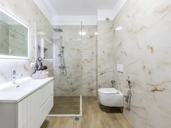 Durres, shitet apartament 2+1+Ballkon Kati 4, 88 m² 170.000 € (Golem)